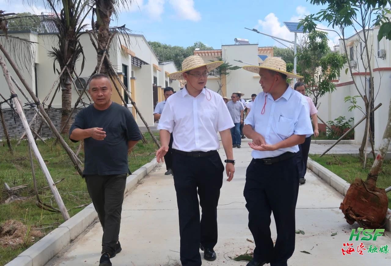 艾軼倫一行人在天角潭水利樞紐工程墾區(qū)移民安置點(西聯(lián)農場南園小區(qū))走訪調研 艾軼倫一行人在天角潭水利樞紐工程墾區(qū)移民安置點(西聯(lián)農場南園小區(qū))走訪調研